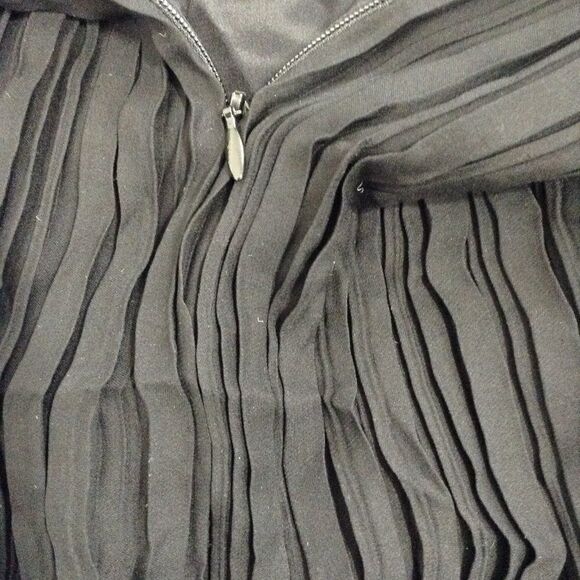 J. Mendel Paris Black Mini Skirt 100% Silk Pleated Fringe Hem Skirt Size Small - Picture 5 of 8